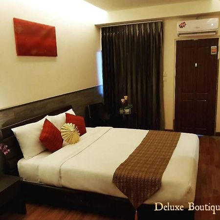 Maninarakorn Hotel Чиангмай Екстериор снимка