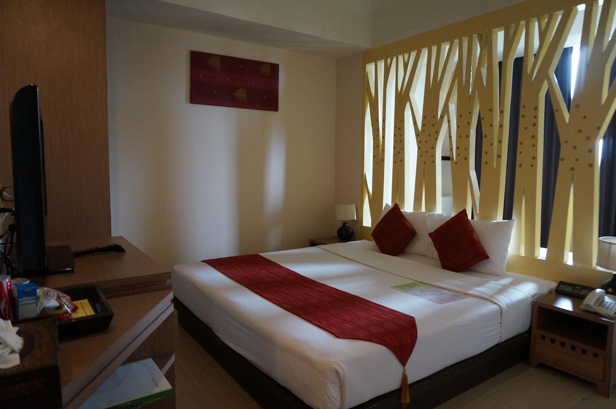 Maninarakorn Hotel Чиангмай Екстериор снимка