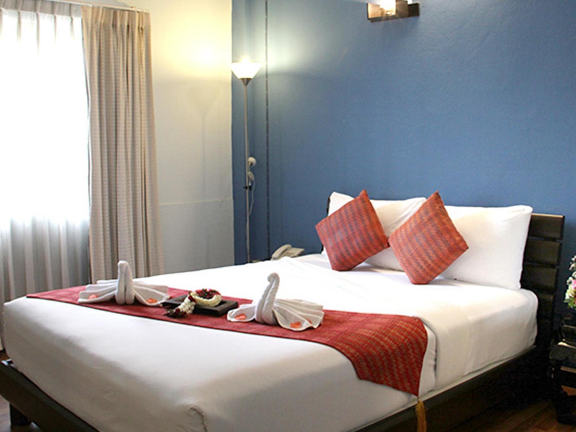 Maninarakorn Hotel Чиангмай Екстериор снимка
