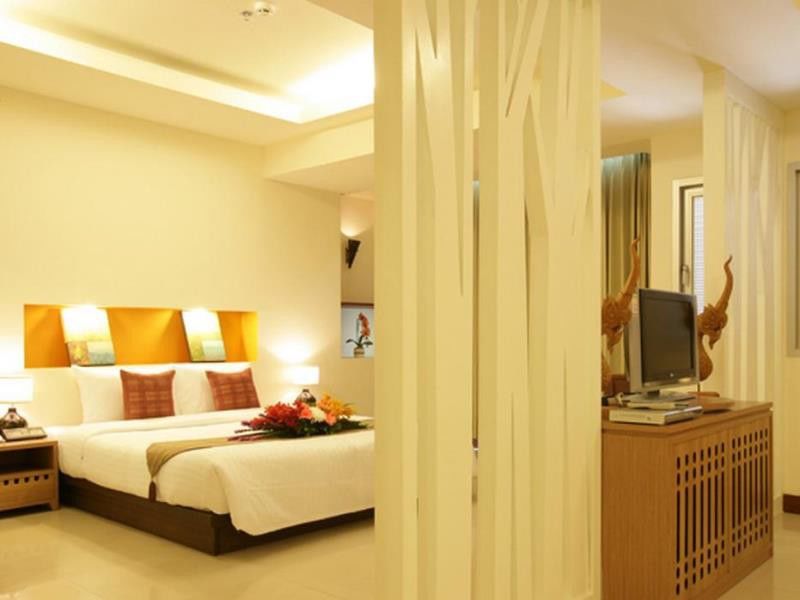 Maninarakorn Hotel Чиангмай Екстериор снимка