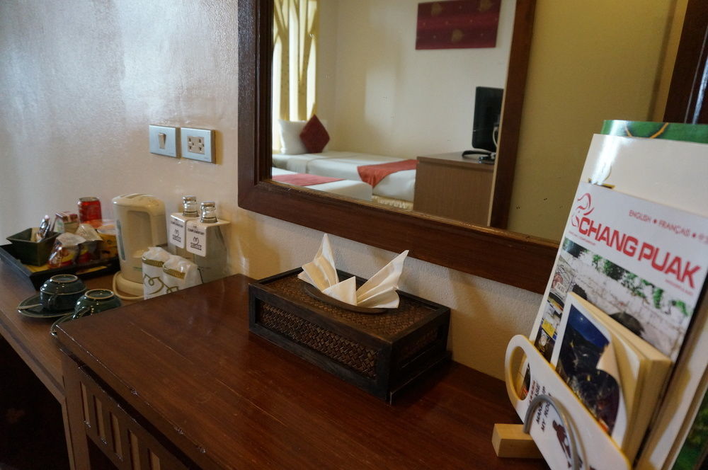 Maninarakorn Hotel Чиангмай Екстериор снимка