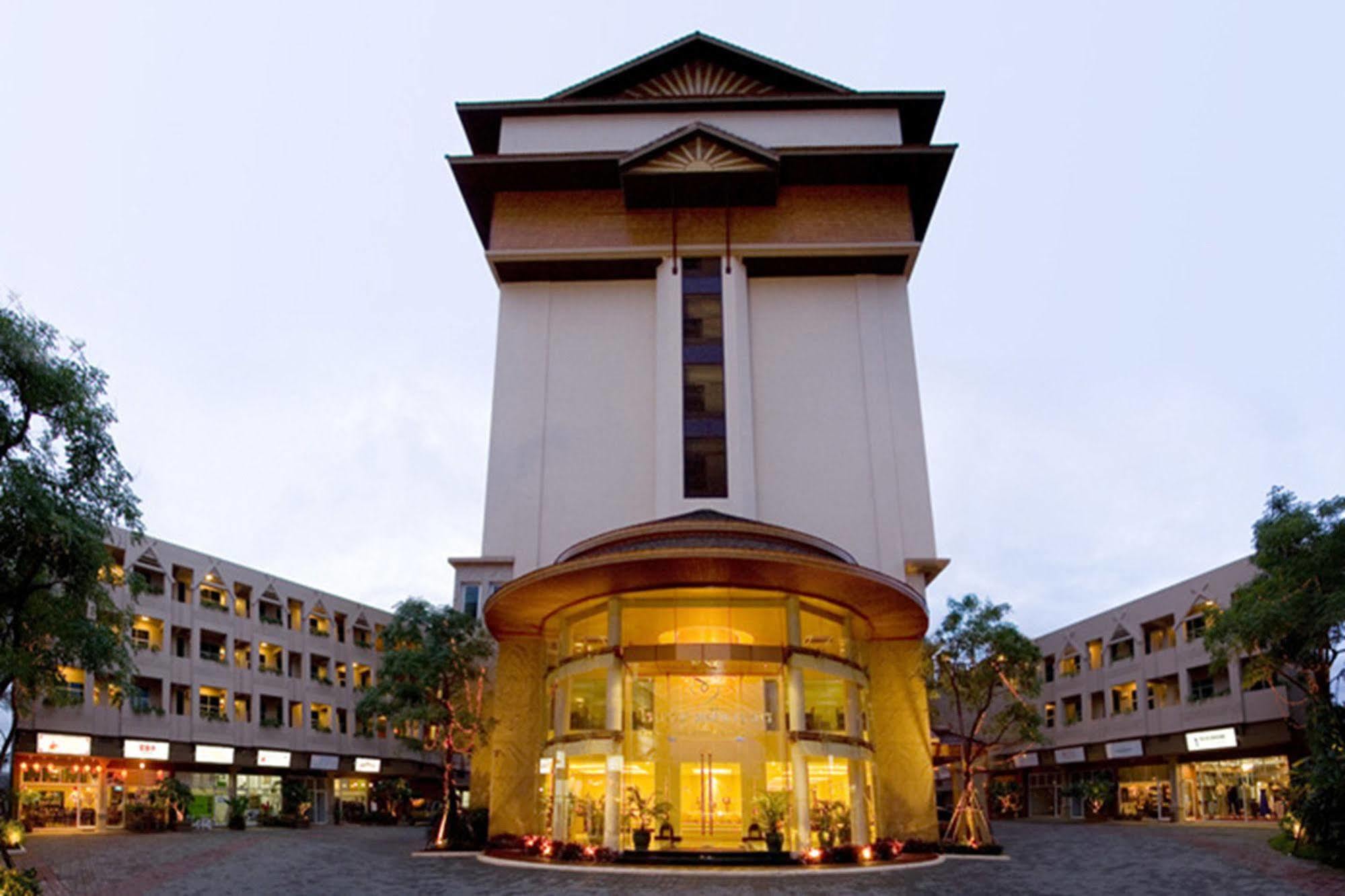 Maninarakorn Hotel Чиангмай Екстериор снимка