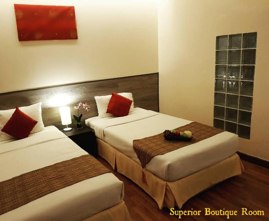 Maninarakorn Hotel Чиангмай Екстериор снимка