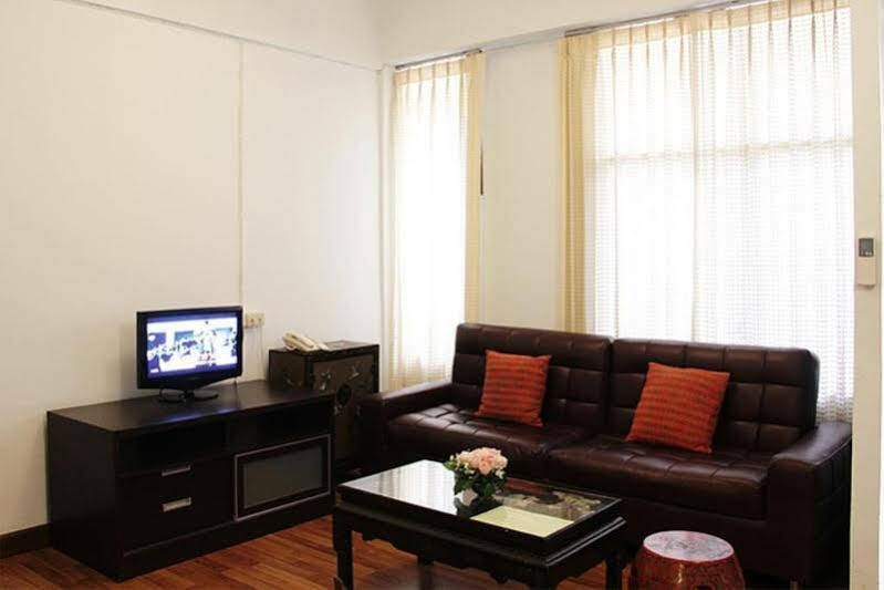 Maninarakorn Hotel Чиангмай Екстериор снимка