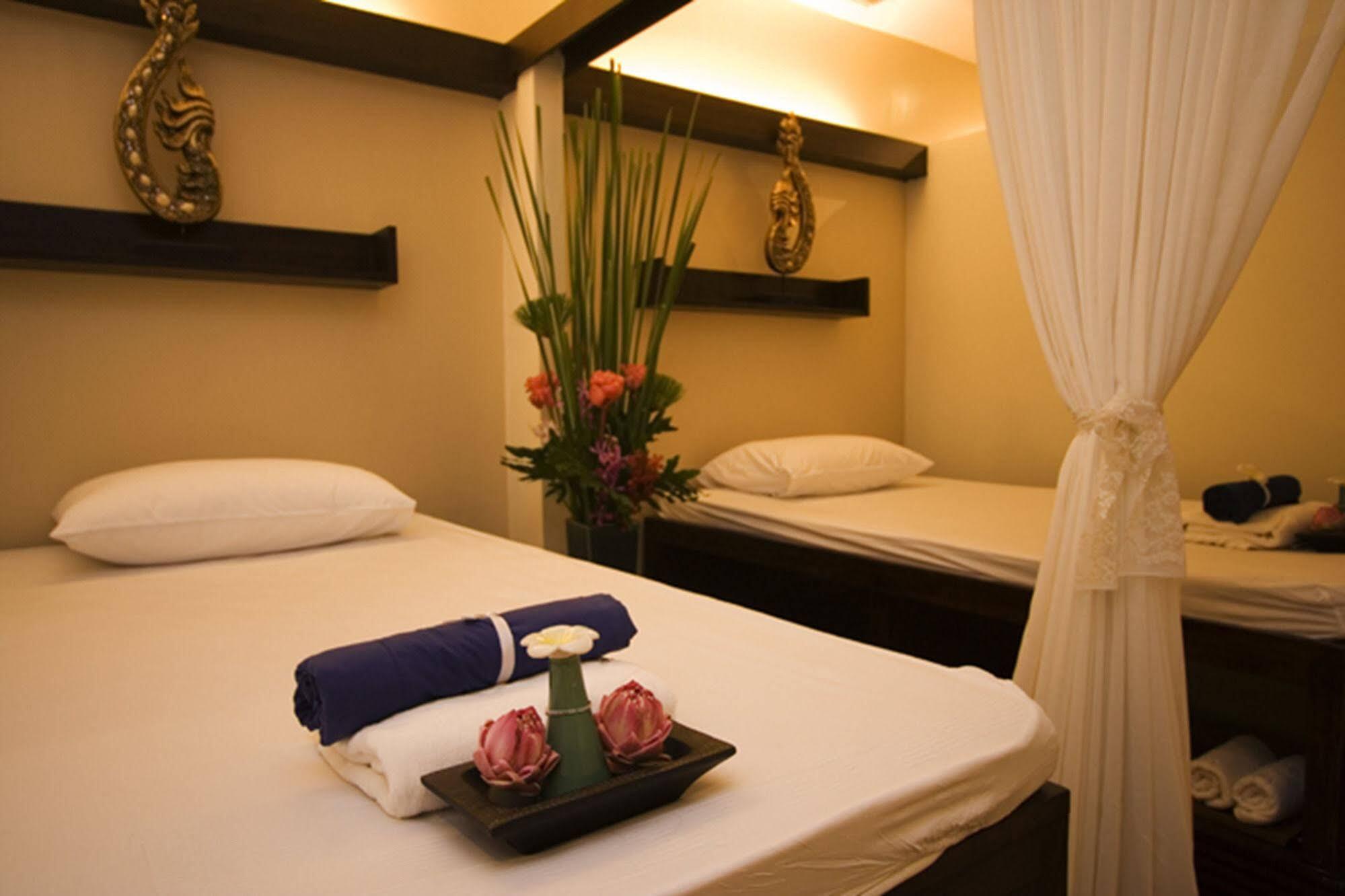 Maninarakorn Hotel Чиангмай Екстериор снимка